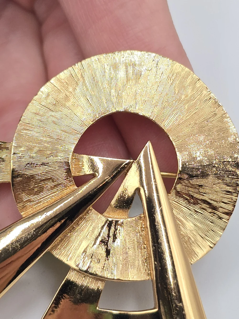 VTG Monet Geometric Brooch Modernist Abstract Gold Tone 2.25